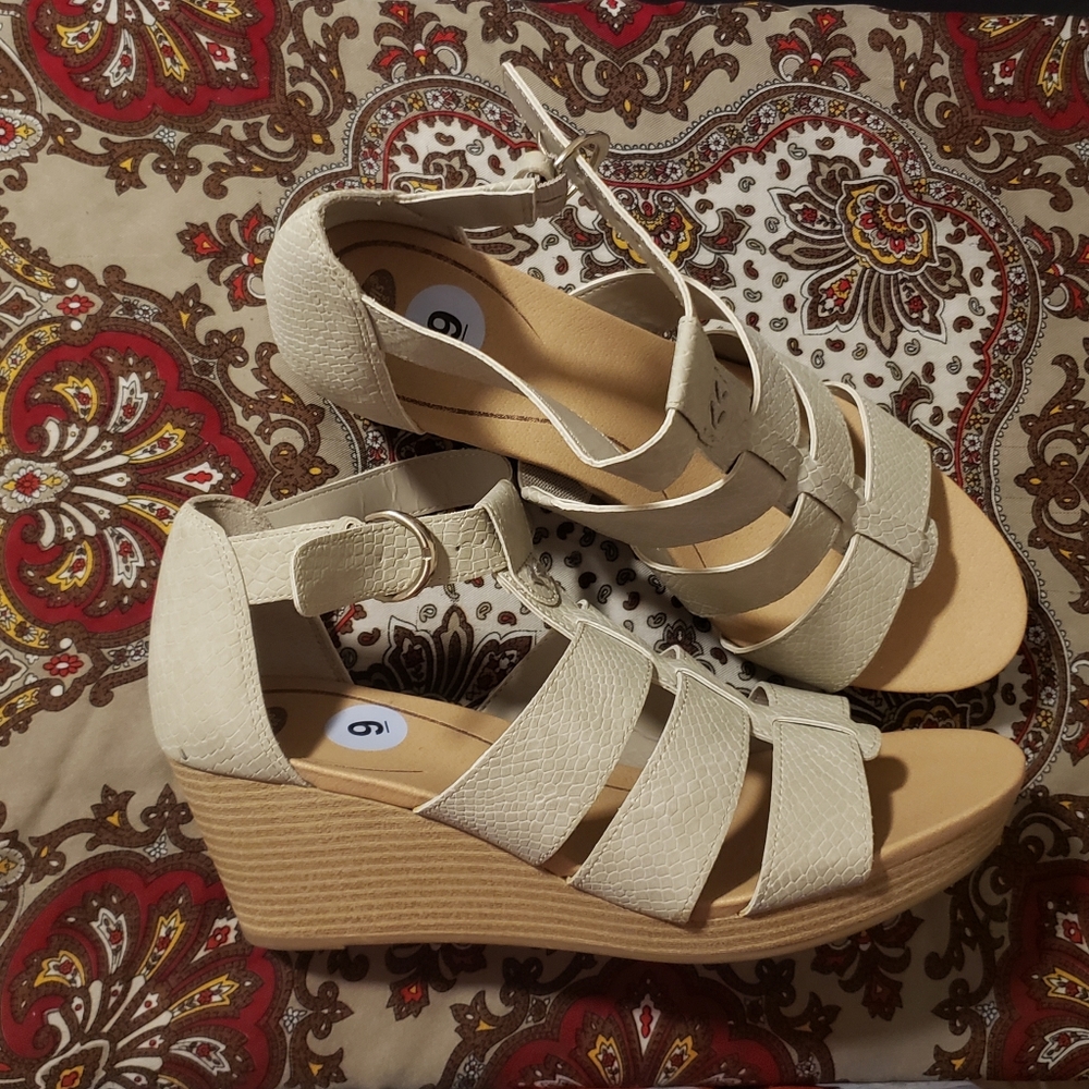 Women shoes